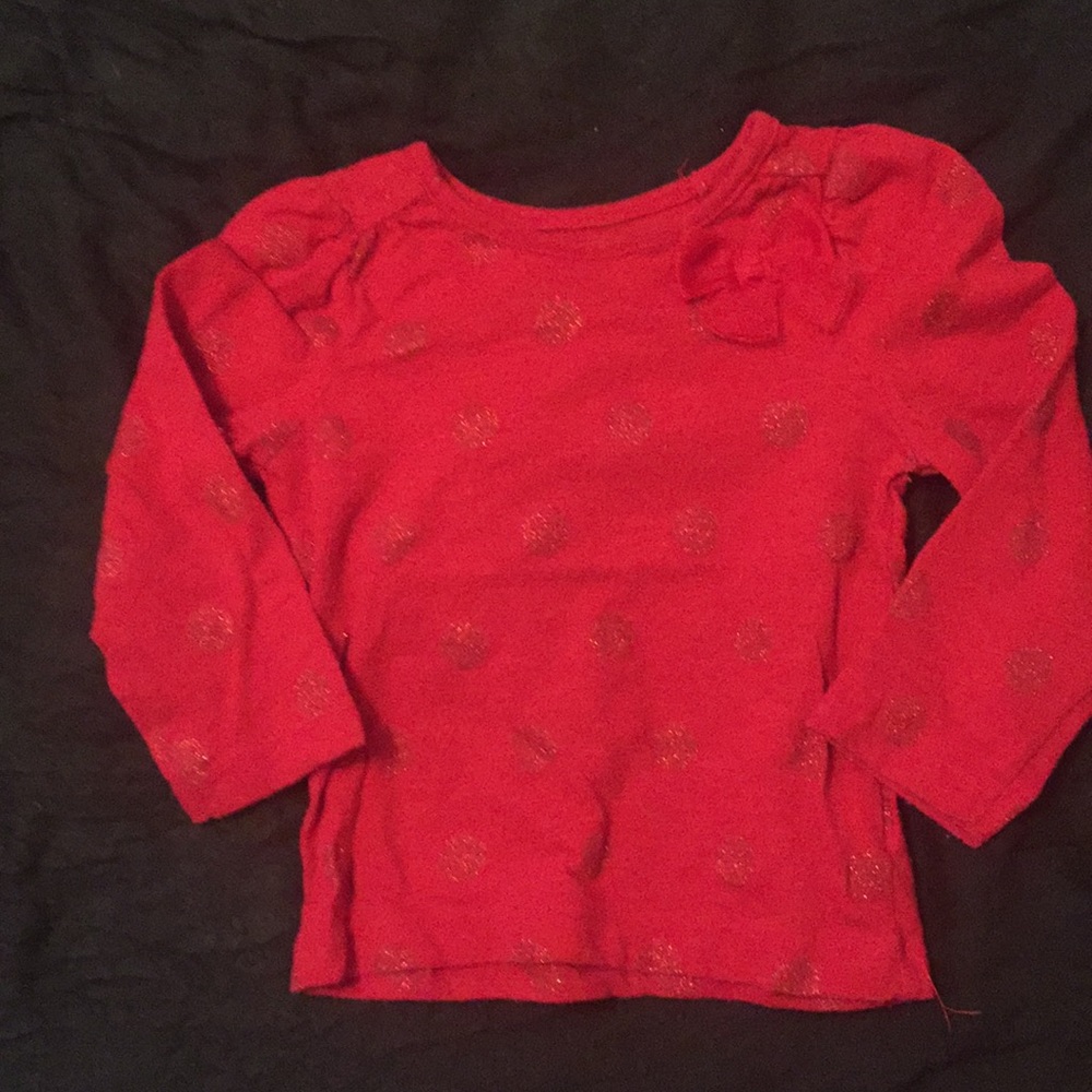 Red sparkly tee